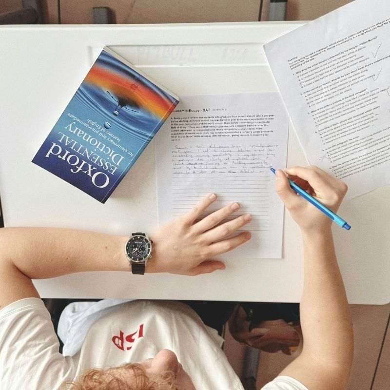 English & ESL Course